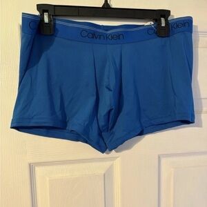 Calvin Klein Men's Vibrant Blue Boxer Briefs
